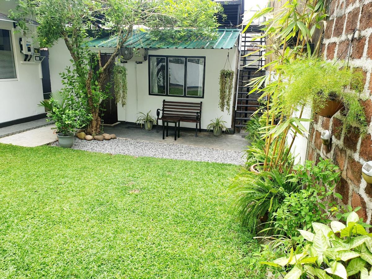 Home From Home Nugegoda Eksteriør billede